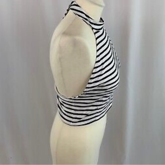 Emma & Sam Black & White Striped Crop Tank Top T Back - Picture 2 of 6